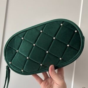Elegant Forest Green Velvet and Pearl Quilted Clutch